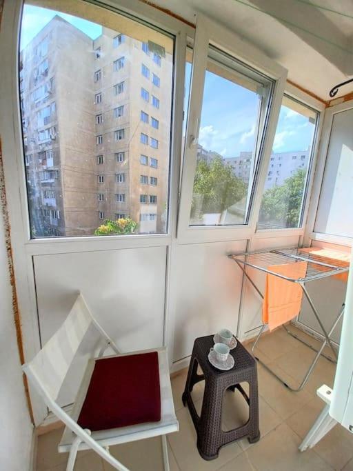 Garsoniera Linistita Zona Vitan Bukarest Exteriör bild